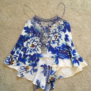 Flowy Rhinestoned Open Back Floral Top